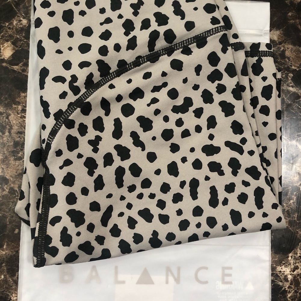 Snow Leopard Midnight Riders Balance Athletica - Picture 4 of 4